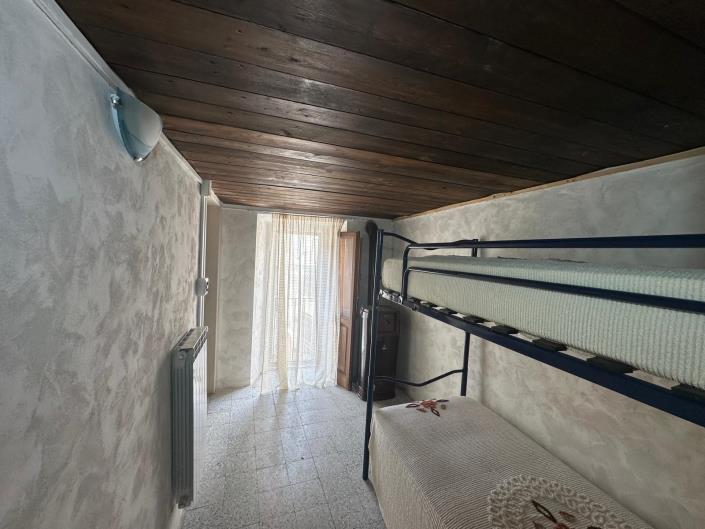 Image No.24-2 Bed Property for sale