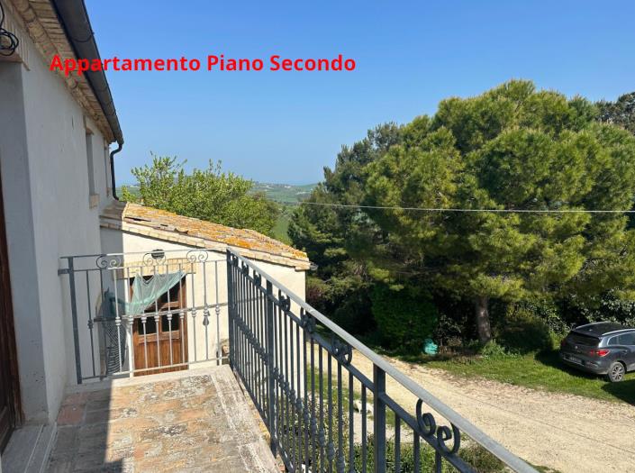 Image No.48-Propriété de 4 chambres à vendre à Atri