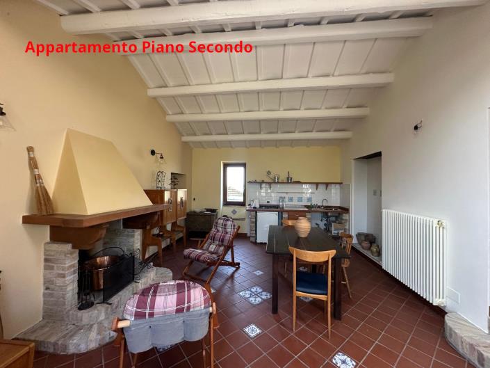 Image No.49-Propriété de 4 chambres à vendre à Atri