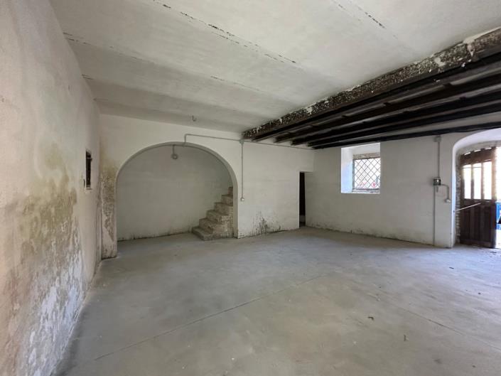 Image No.24-2 Bed Apartment for sale