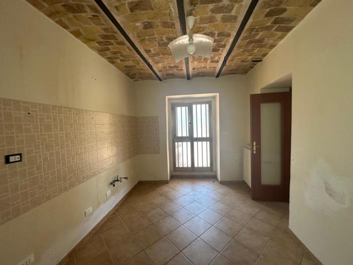 Image No.13-1 Bed Property for sale
