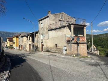 1 - Prezza, Property