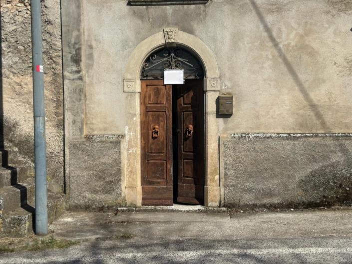 Image No.6-4 Bed Property for sale