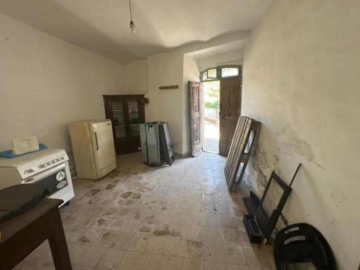 Image No.7-4 Bed Property for sale
