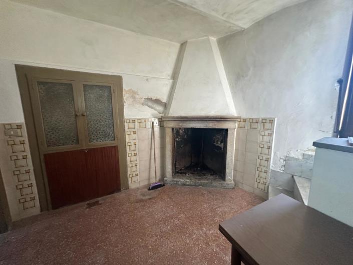 Image No.9-4 Bed Property for sale