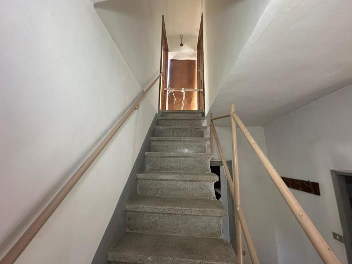 Image No.18-4 Bed Property for sale