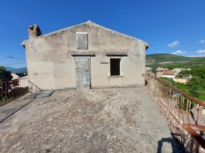 Image No.24-4 Bed Property for sale