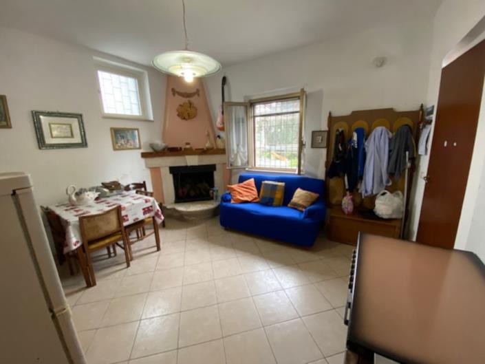 Image No.18-1 Bed Property for sale