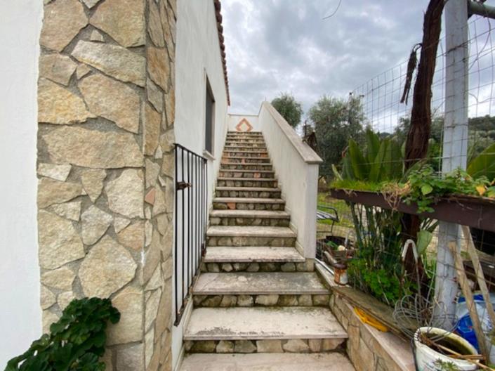 Image No.17-1 Bed Property for sale
