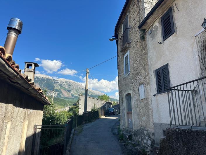 Image No.2-Propriété de 4 chambres à vendre à Caramanico Terme