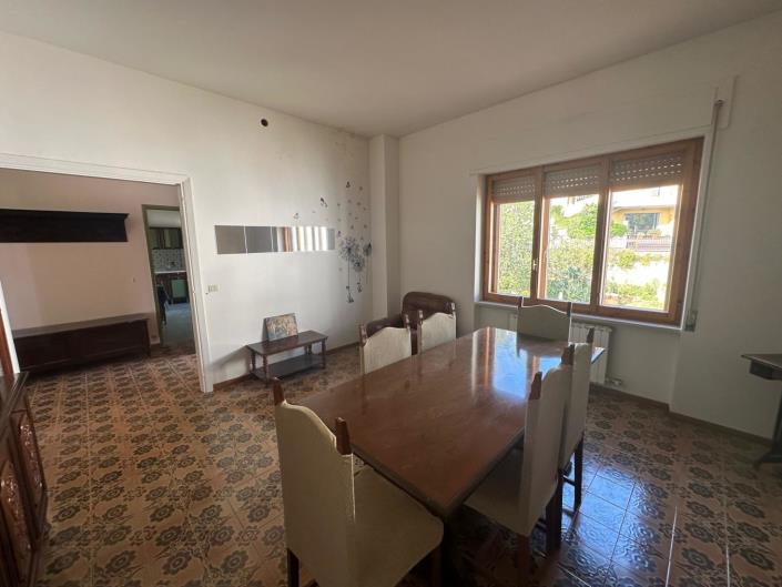 Image No.10-4 Bed House/Villa for sale