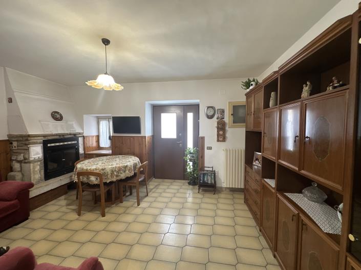 Image No.23-2 Bed House for sale