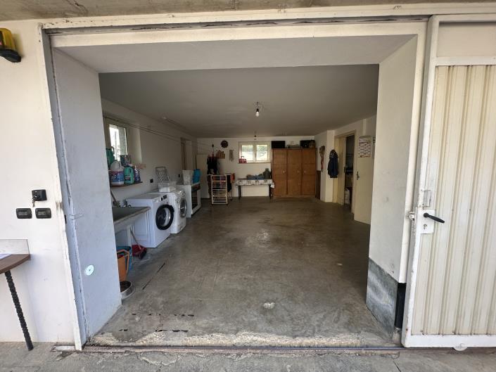 Image No.30-2 Bed House for sale