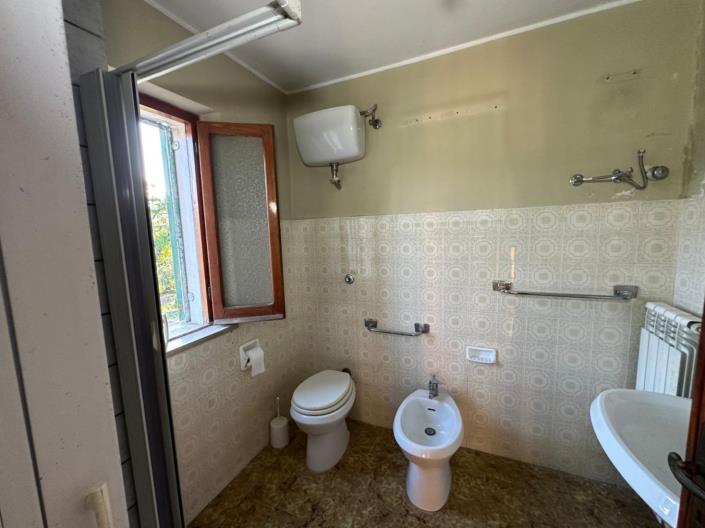 Image No.16-Propriété de 1 chambre à vendre à Scafa
