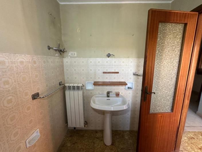 Image No.18-Propriété de 1 chambre à vendre à Scafa