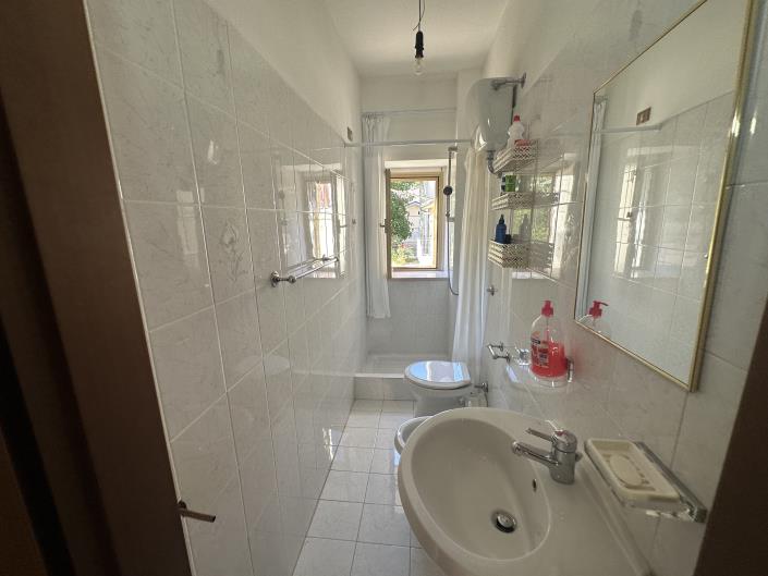 Image No.14-4 Bed Property for sale