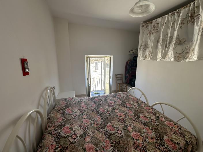 Image No.17-4 Bed Property for sale