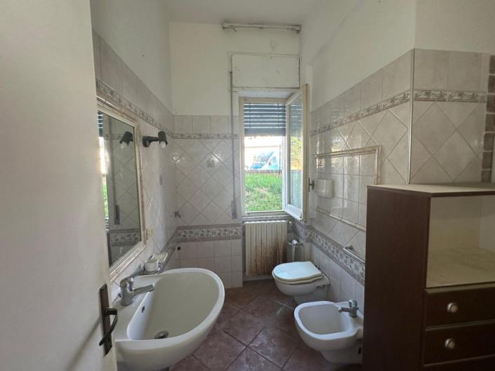 Image No.22-2 Bed Apartment for sale