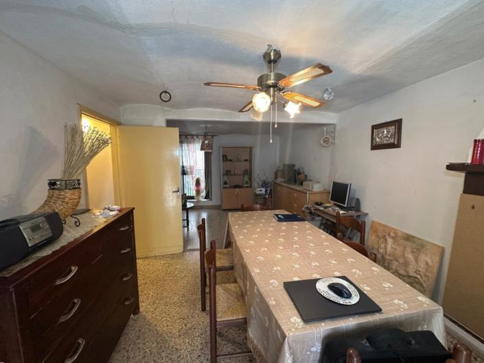 Image No.9-3 Bed Property for sale