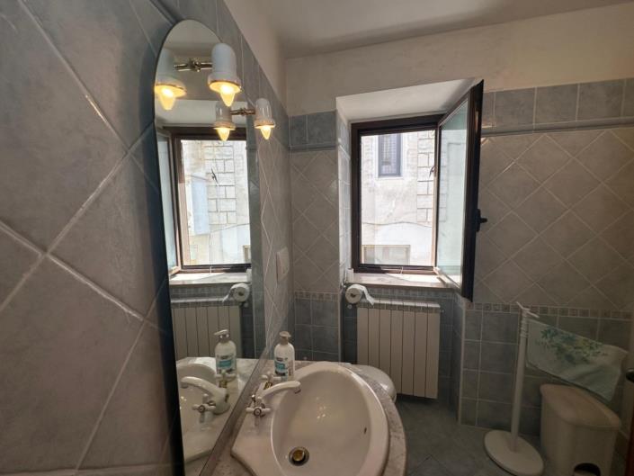 Image No.16-3 Bed Property for sale