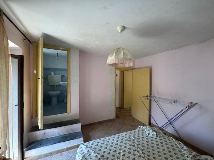 Image No.20-3 Bed Property for sale