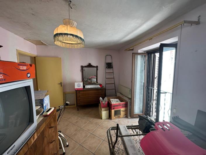 Image No.22-3 Bed Property for sale