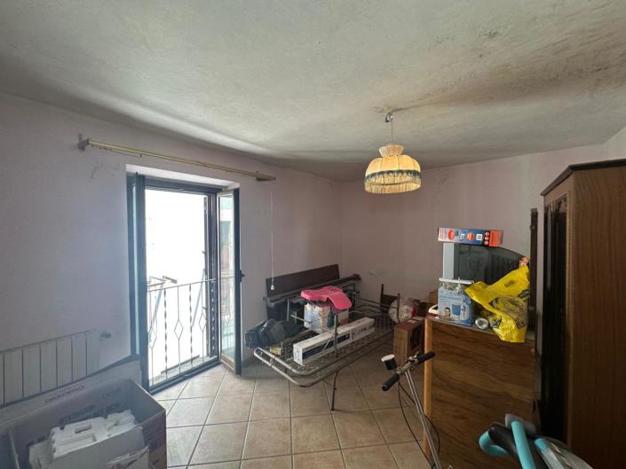 Image No.23-3 Bed Property for sale