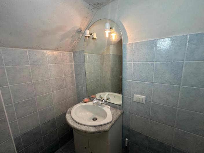 Image No.29-3 Bed Property for sale