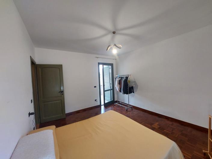 Image No.20-4 Bed Semi-Detached for sale