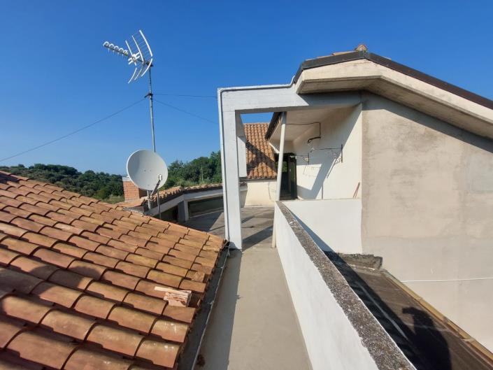 Image No.32-4 Bed Semi-Detached for sale