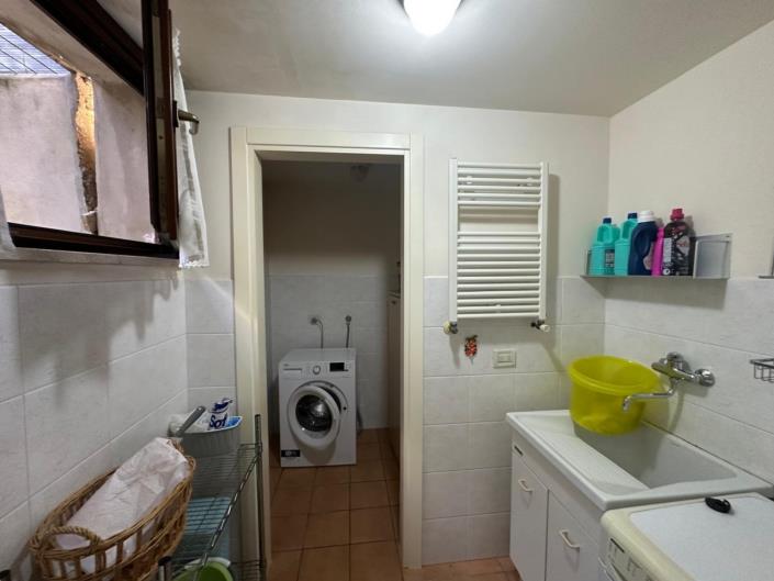 Image No.35-4 Bed Villa / Detached for sale