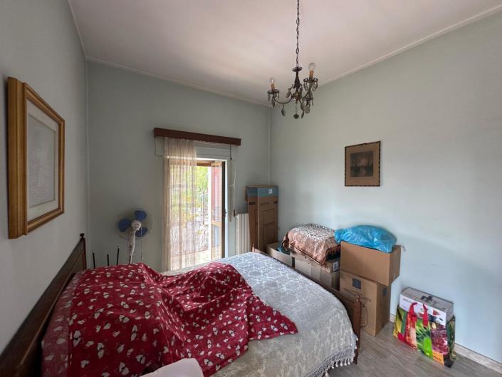 Image No.21-3 Bed Property for sale