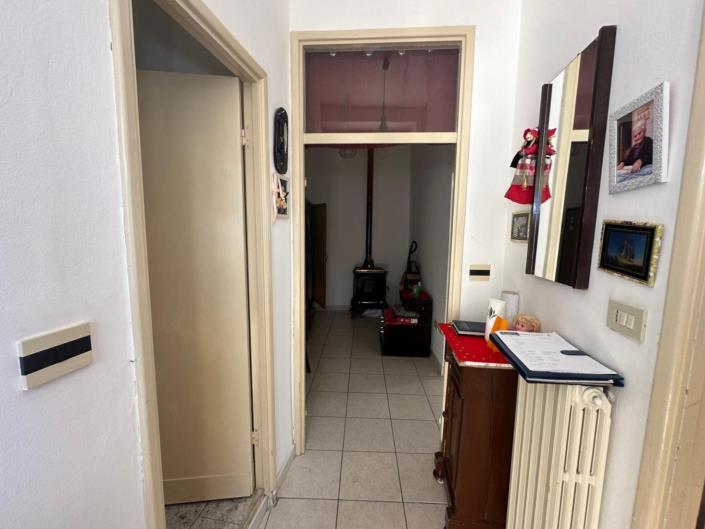 Image No.29-3 Bed Property for sale