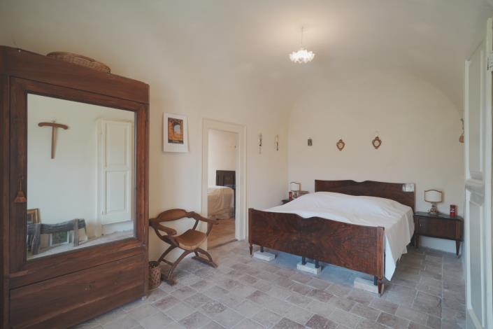 Image No.33-3 Bed Property for sale