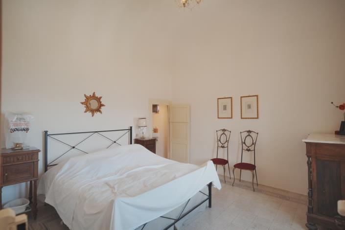 Image No.29-3 Bed Property for sale