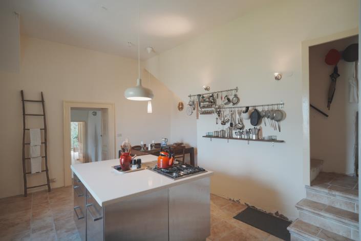 Image No.12-3 Bed Property for sale