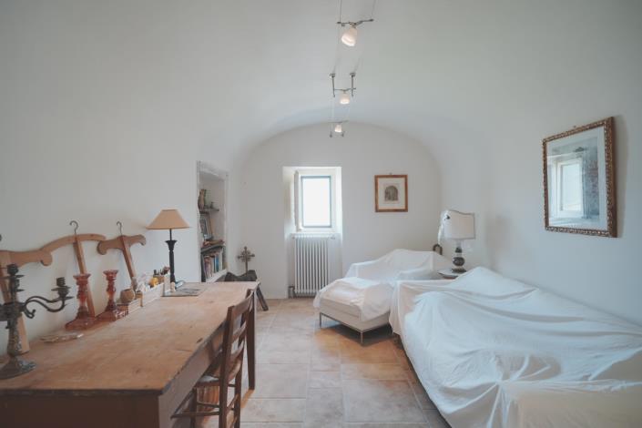 Image No.22-3 Bed Property for sale