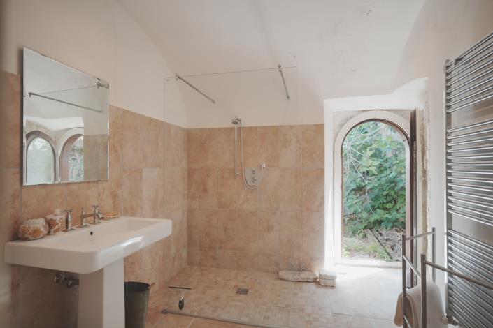Image No.25-3 Bed Property for sale