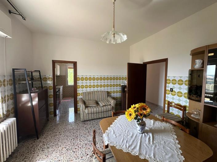 Image No.15-2 Bed Property for sale