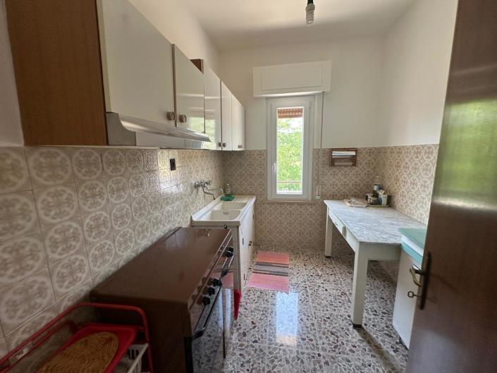 Image No.17-2 Bed Property for sale