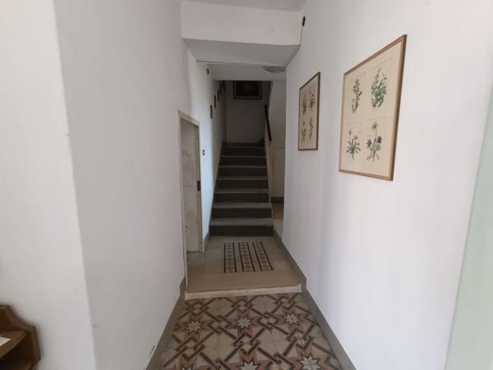 Image No.3-6 Bed Property for sale