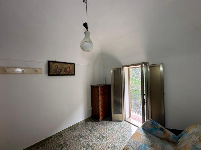 Image No.20-2 Bed Apartment for sale