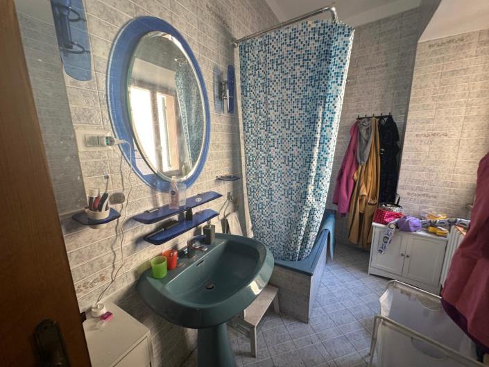 Image No.26-2 Bed Apartment for sale