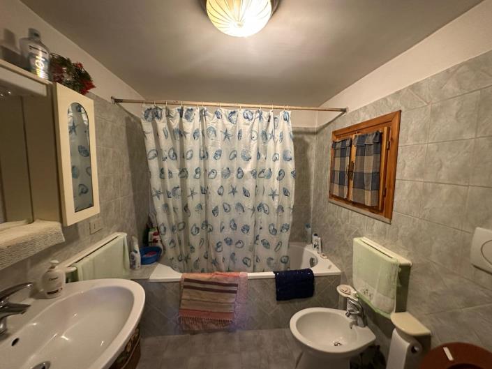 Image No.18-3 Bed Property for sale
