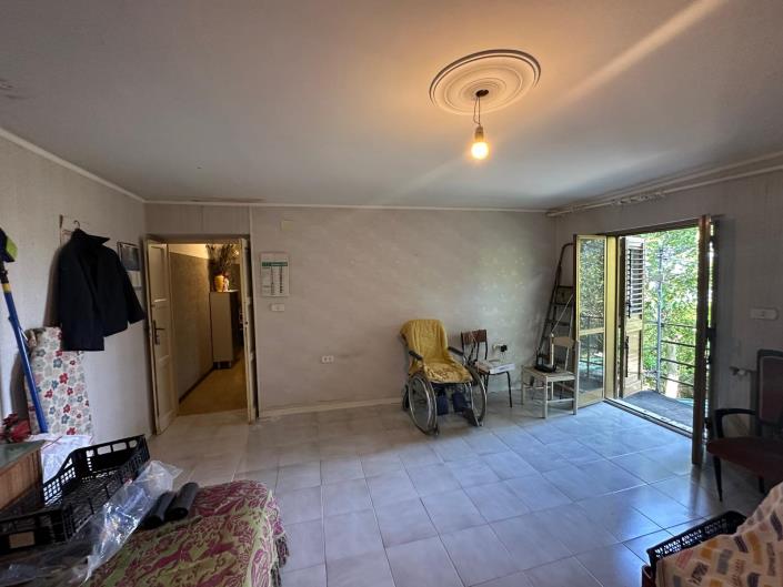 Image No.21-3 Bed Property for sale