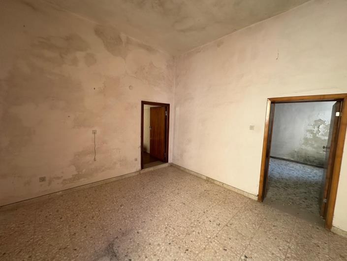 Image No.9-Propriété de 3 chambres à vendre à Penne
