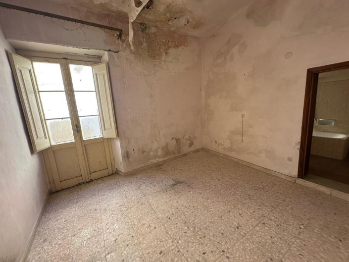 Image No.10-Propriété de 3 chambres à vendre à Penne
