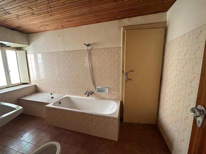 Image No.24-Propriété de 3 chambres à vendre à Penne