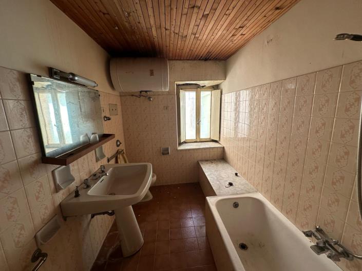 Image No.25-Propriété de 3 chambres à vendre à Penne