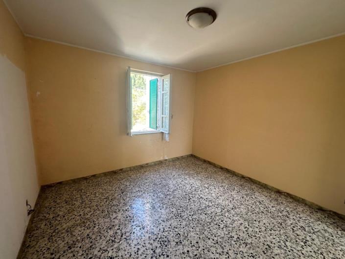 Image No.16-2 Bed House for sale